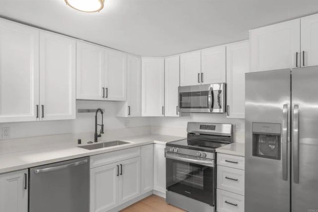475 N Midway Drive 214, Escondido, CA 92027