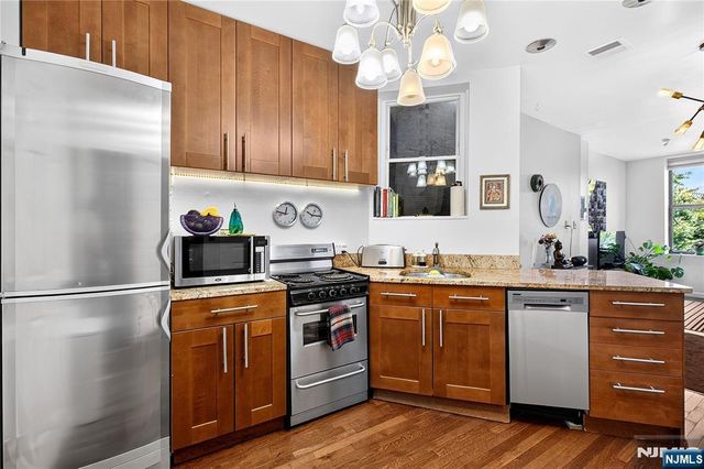 222 48th 4F, Union City, NJ 07087