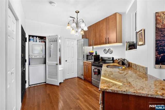 222 48th 4F, Union City, NJ 07087