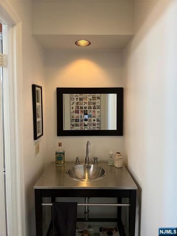 222 48th 4F, Union City, NJ 07087