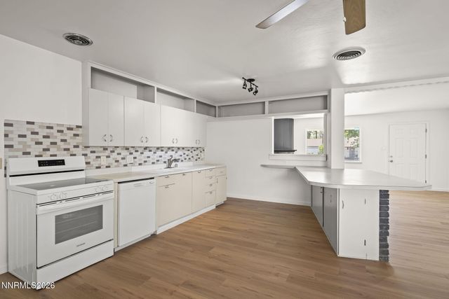 1180 Vance Way, Sparks, NV 89431