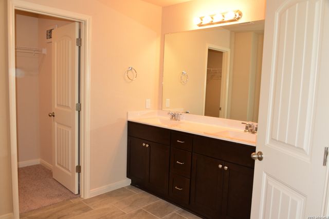 741 Farmers Dell, New Braunfels, TX 78130