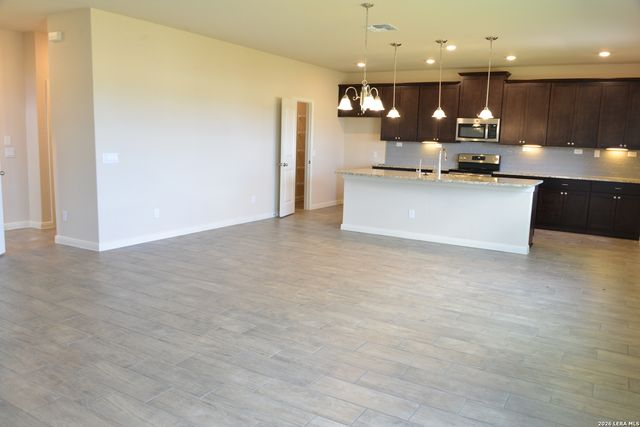 741 Farmers Dell, New Braunfels, TX 78130