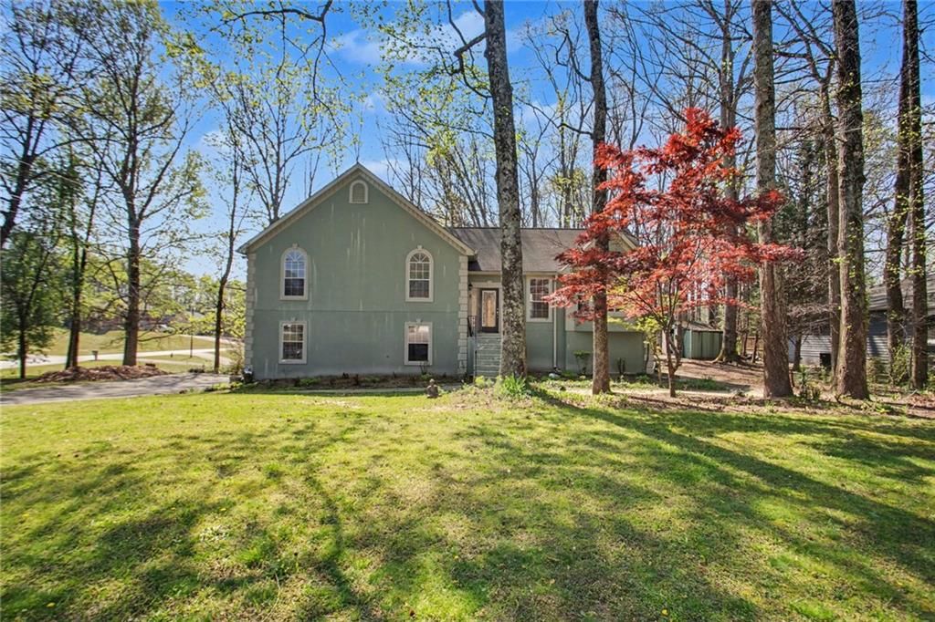 1943 Oakleaf Court, Lithia Springs, GA 30122