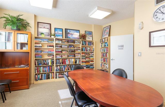 700 BEACH DRIVE NE 406, St Petersburg, FL 33701