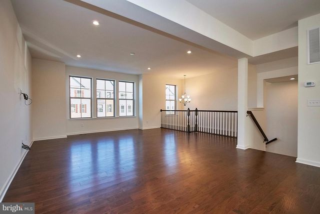 43428 ROBEY SQ, Ashburn, VA 20148