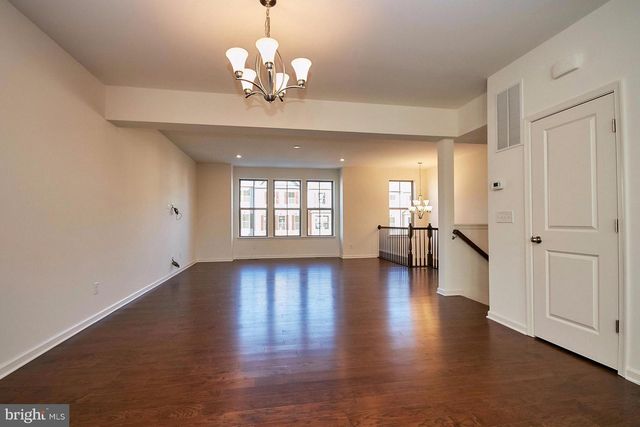 43428 ROBEY SQ, Ashburn, VA 20148