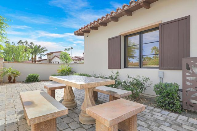 5 Via Lantico, Rancho Mirage, CA 92270