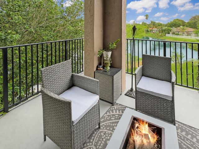 1661 Cypress Pointe Drive 5b, Coral Springs, FL 33071