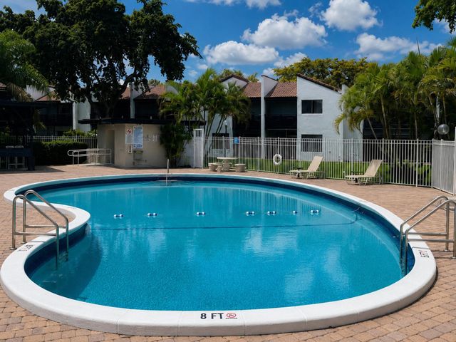 1661 Cypress Pointe Drive 5b, Coral Springs, FL 33071