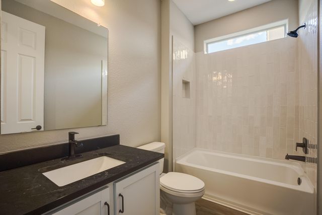 6209 Angelou Lane NW, Albuquerque, NM 87120