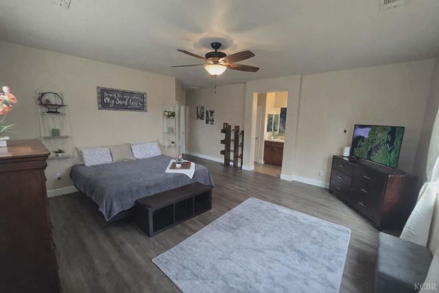 711 S Del Rio Court, Hanford, CA 93230