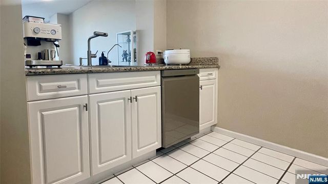 100 Old Palisade Road 1813, Fort Lee, NJ 07024