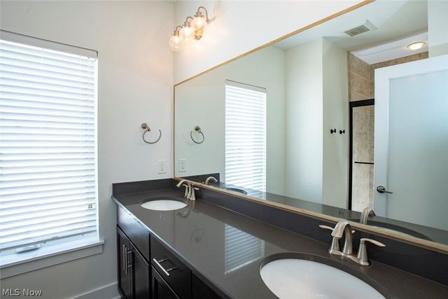 7309 Gateway Court, Cleveland, OH 44102