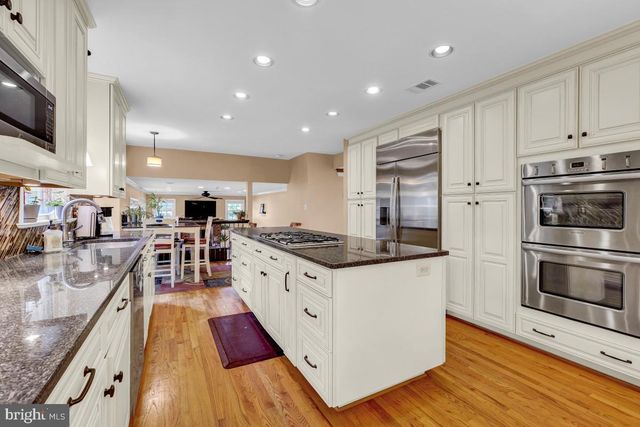 13505 MONTVALE DR, Silver Spring, MD 20904