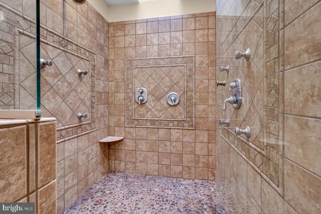 13505 MONTVALE DR, Silver Spring, MD 20904