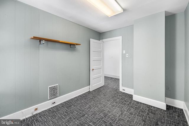 22 E 3RD ST, Media, PA 19063