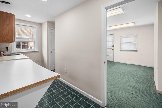 22 E 3RD ST, Media, PA 19063