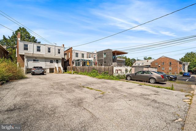 22 E 3RD ST, Media, PA 19063