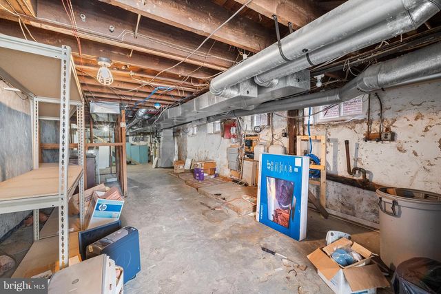 22 E 3RD ST, Media, PA 19063