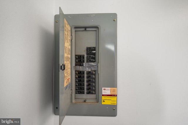 22 E 3RD ST, Media, PA 19063