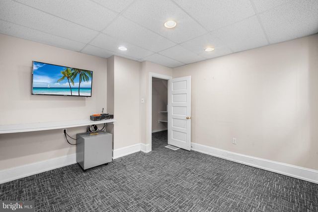 22 E 3RD ST, Media, PA 19063