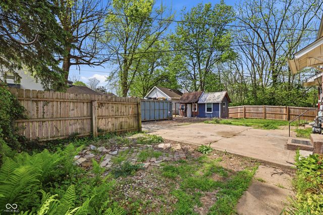 228 S Madison Street, Knightstown, IN 46148