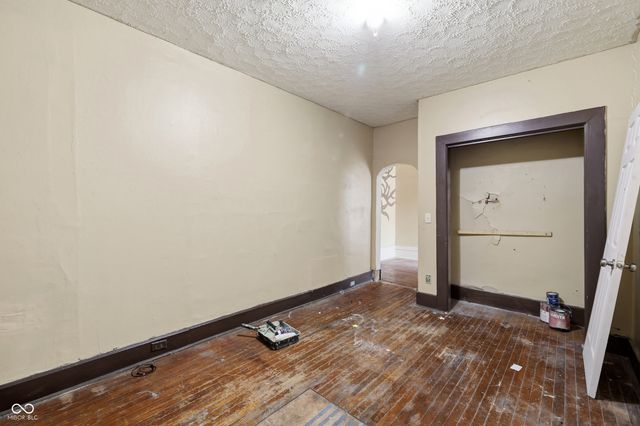 228 S Madison Street, Knightstown, IN 46148