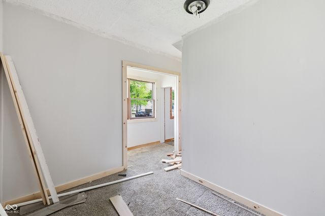 228 S Madison Street, Knightstown, IN 46148