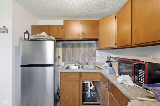 228 S Madison Street, Knightstown, IN 46148