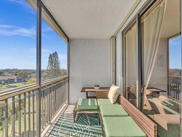 1266 S Military Trail 575, Deerfield Beach, FL 33442