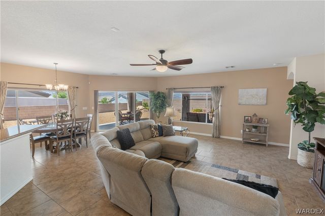 2691 Slide Mountain Loop, Bullhead City, AZ 86442