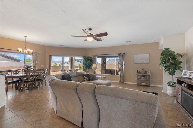 2691 Slide Mountain Loop, Bullhead City, AZ 86442