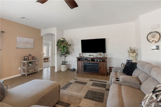 2691 Slide Mountain Loop, Bullhead City, AZ 86442