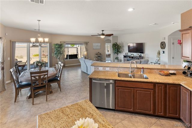 2691 Slide Mountain Loop, Bullhead City, AZ 86442