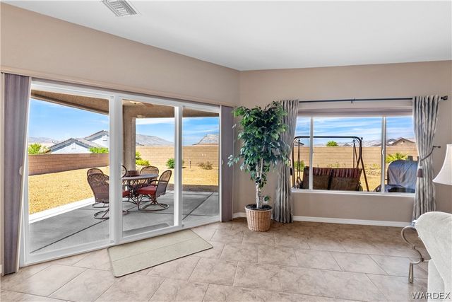 2691 Slide Mountain Loop, Bullhead City, AZ 86442