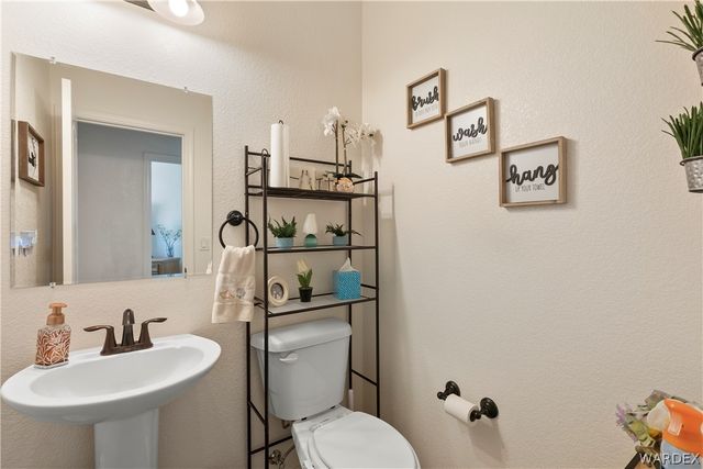 2691 Slide Mountain Loop, Bullhead City, AZ 86442