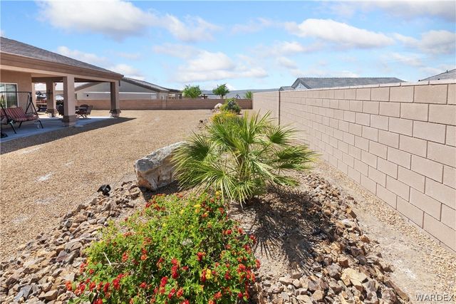 2691 Slide Mountain Loop, Bullhead City, AZ 86442