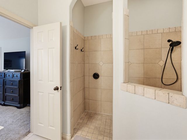 2108 Ridgewood Drive, Bridgeport, TX 76426