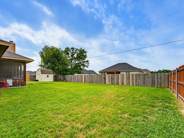 2108 Ridgewood Drive, Bridgeport, TX 76426