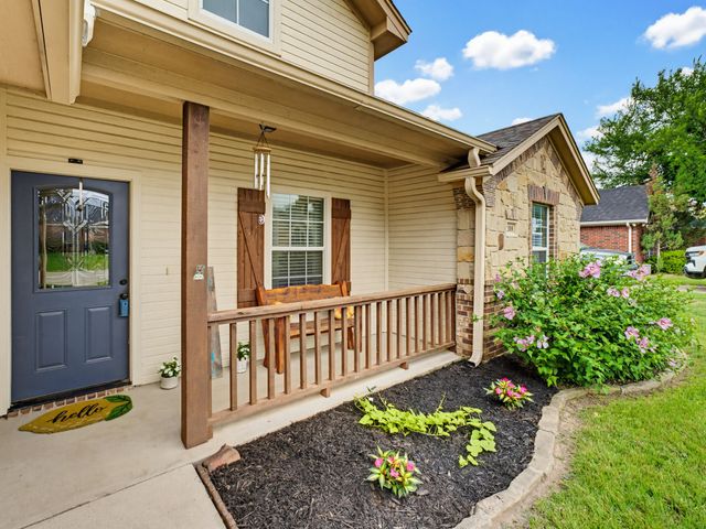 2108 Ridgewood Drive, Bridgeport, TX 76426