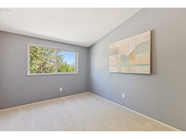 1325 BONNIEBRAE Dr, Lake Oswego, OR 97034