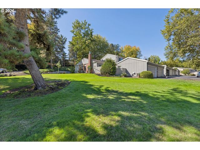 1325 BONNIEBRAE Dr, Lake Oswego, OR 97034