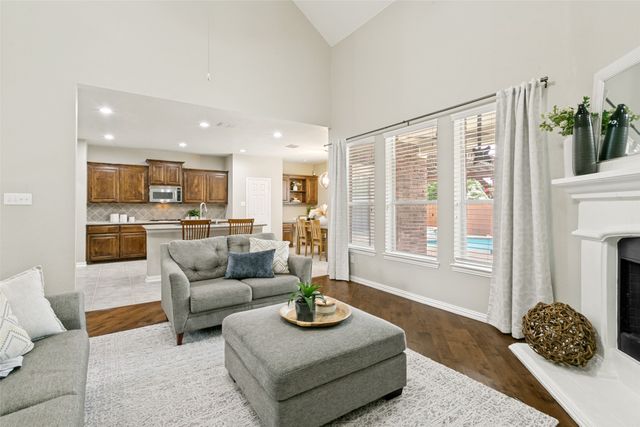 1121 Victory Bells Drive, Fort Worth, TX 76052