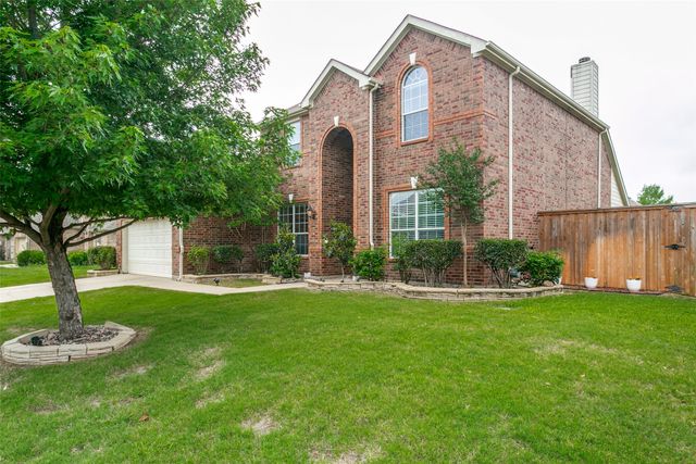 1121 Victory Bells Drive, Fort Worth, TX 76052