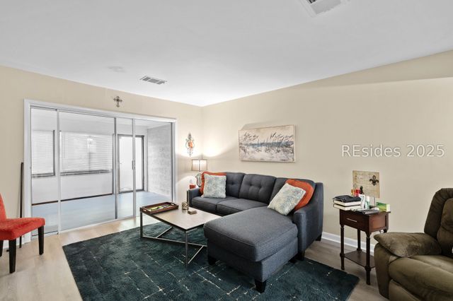 3 Marsh Harbor Drive 3E, Beaufort, SC 29907