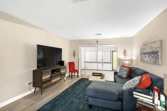 3 Marsh Harbor Drive 3E, Beaufort, SC 29907