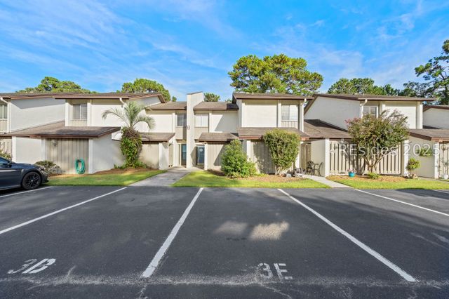 3 Marsh Harbor Drive 3E, Beaufort, SC 29907