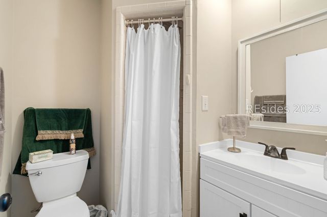 3 Marsh Harbor Drive 3E, Beaufort, SC 29907