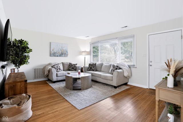 7114 Chandler Drive, Indianapolis, IN 46217